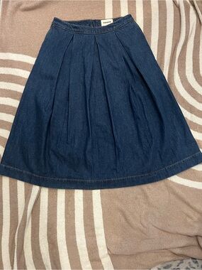 Boden Midi Navy Denim Pleated A-Line Skirt